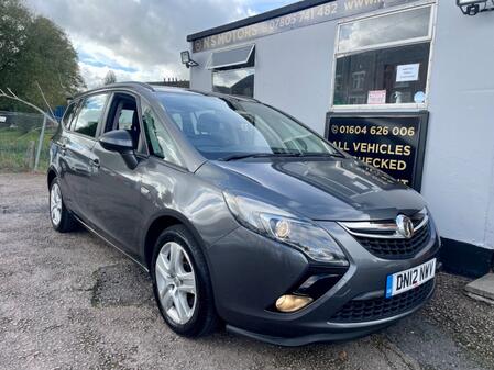 VAUXHALL ZAFIRA TOURER 2.0 CDTi ecoFLEX Exclusiv