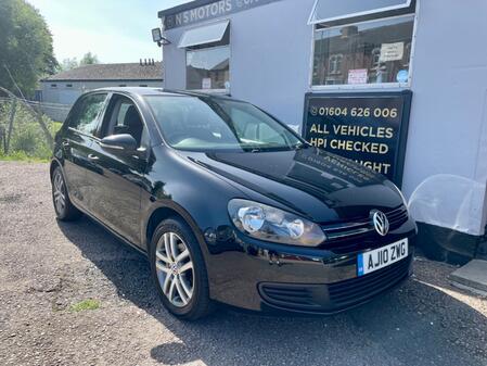 VOLKSWAGEN GOLF 1.6 TDI SE