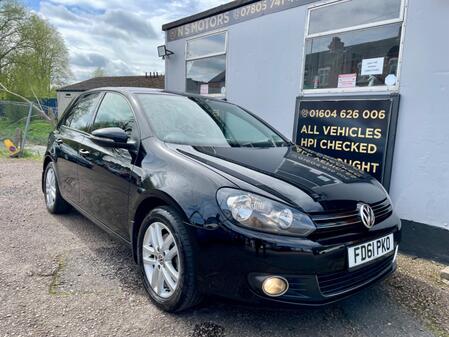 VOLKSWAGEN GOLF 2.0 TDI GT