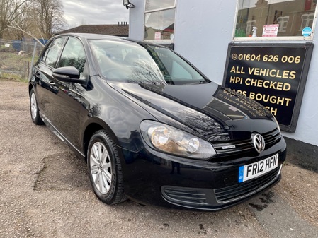 VOLKSWAGEN GOLF S TDI BLUEMOTION