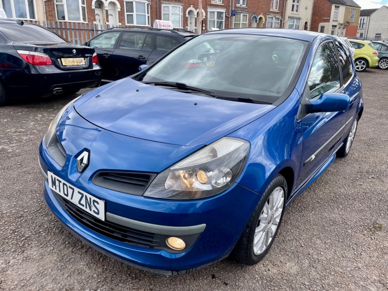 RENAULT CLIO